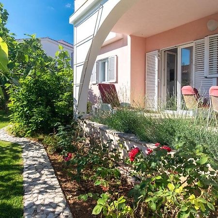 Apartment Lavanda With Beautiful Garden Krk Town Kültér fotó
